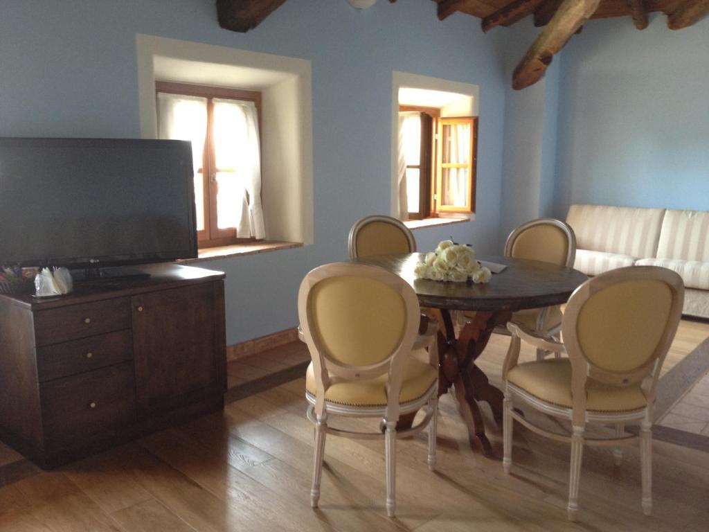 Hotel Cascina Canova Uggiate-Trevano Phòng bức ảnh